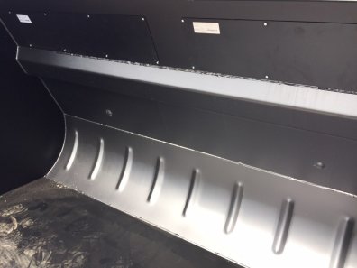 Quicke 240XV bucket, bolt on pin and cone brackets, 8ft wide, grill guards, this bucket will hold approx 2350kg of wheat
