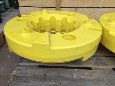 2 x John Deere wheel weights, 2018, as new