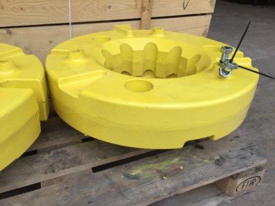 2 x John Deere wheel weights, 2018, as new