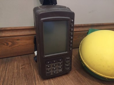 John Deere ITC receiver complete with GSD4 screen, good condition
