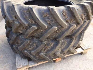 2x 18.4/38 70% + 2x 16.9/24 85% Michelin tyres