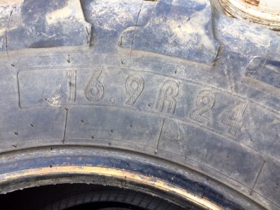 2x 18.4/38 70% + 2x 16.9/24 85% Michelin tyres