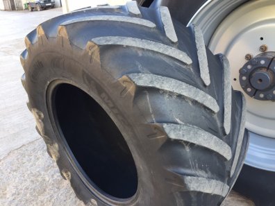 4x 600/60/30 Michelin tyres, 20%