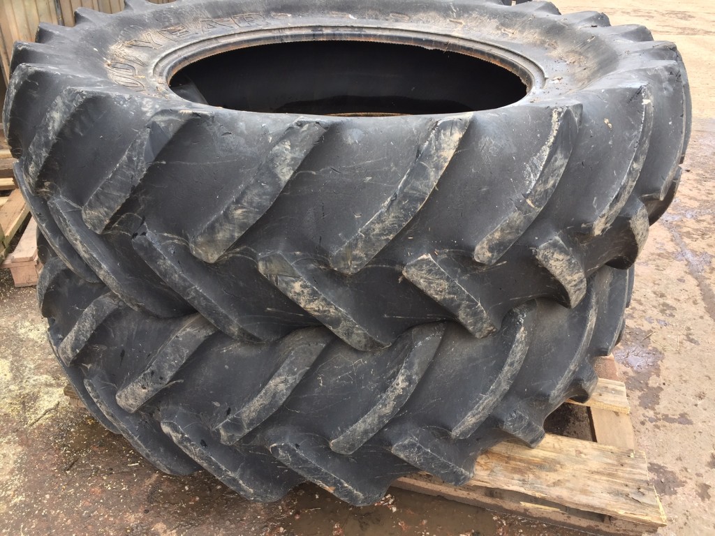 2x 18.4/38 Goodyear Super Traction Radial tyres, 40%
