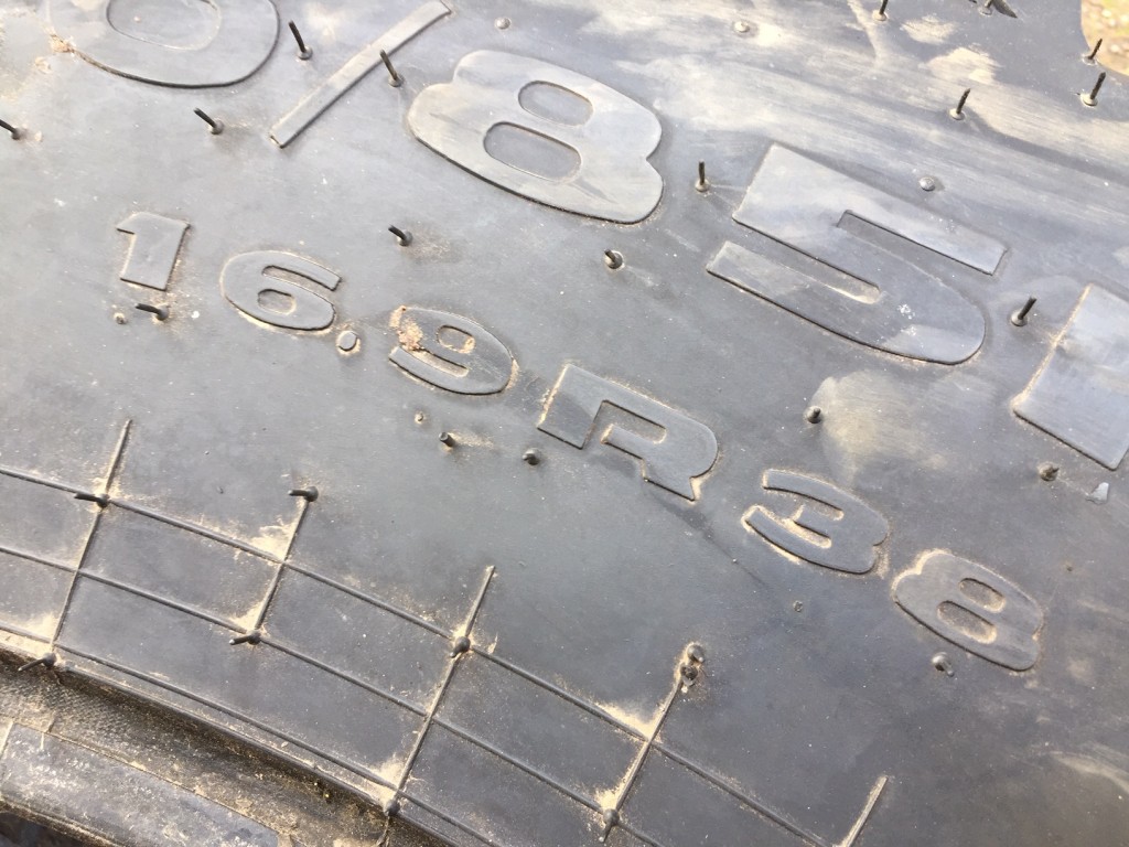 2x 16.9/38 Alliance tyres 90%