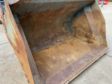 Ulrich toe tip bucket, 11/2016, 3 cubic metre, Volvo brackets, bolt on blade