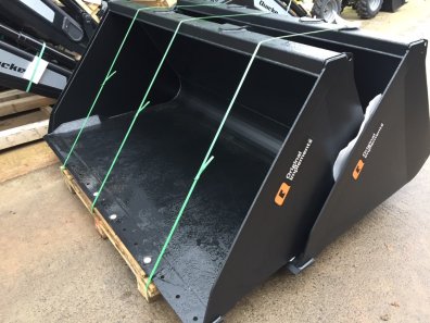 Quicke 2023HDX bucket, new, Manitou brackets, 7ft 6 wide, this bucket will hold approximately 1450kg of wheat