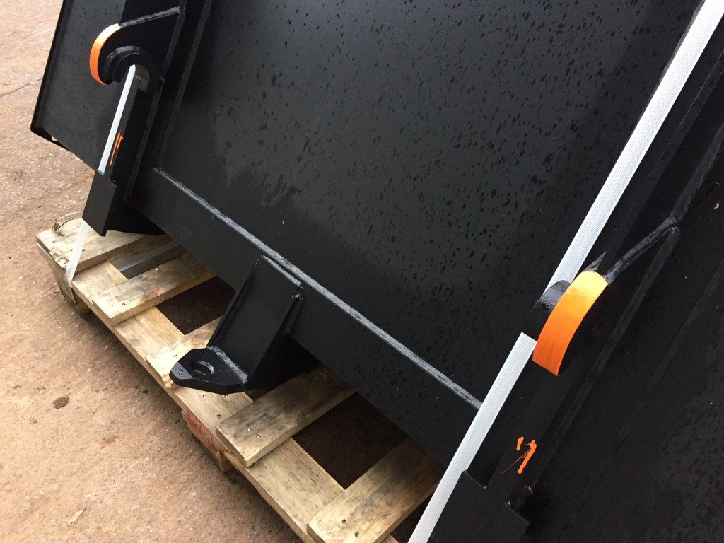 Quicke 2023HDX bucket, new, Merlo brackets, 7ft 6 wide, this bucket will hold approximately 1450kg of wheat