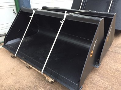 Quicke 1523HDX bucket, new, Pin and Cone brackets, 7ft 6 wide, this bucket will hold approximately 800kg of wheat