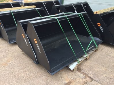 new Quicke 15.23HDX bucket, 7ft 6 wide, Euro hooks, This bucket will hold approximately 800kg of wheat