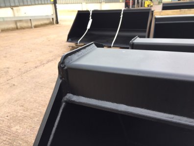 new Quicke 15.23HDX bucket, 7ft 6 wide, Euro hooks, This bucket will hold approximately 800kg of wheat