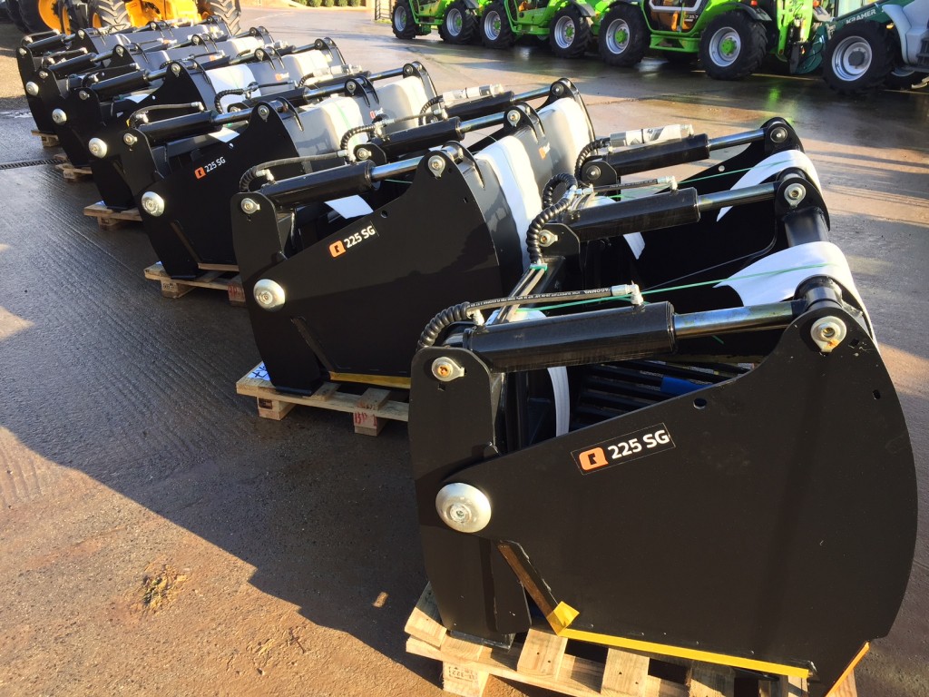 new Quicke Alo 225 silage shear grabs, 7ft cutting width, three ram, choice of brackets