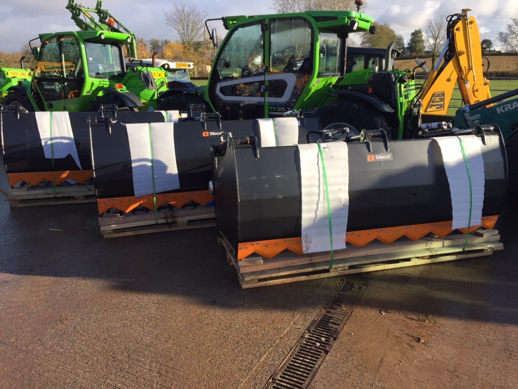 new Quicke Alo 225 silage shear grabs, 7ft cutting width, three ram, choice of brackets