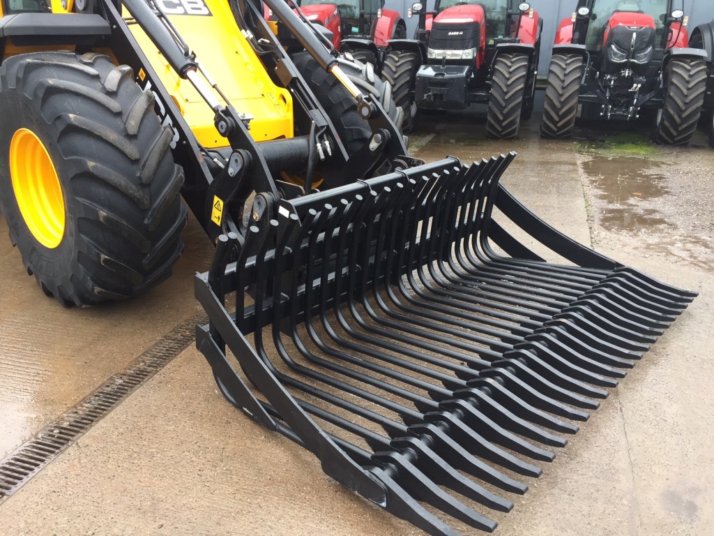 new Quicke 280XL Stone fork, 2.8m wide, 24 tines, choice of brackets and optional pry bars