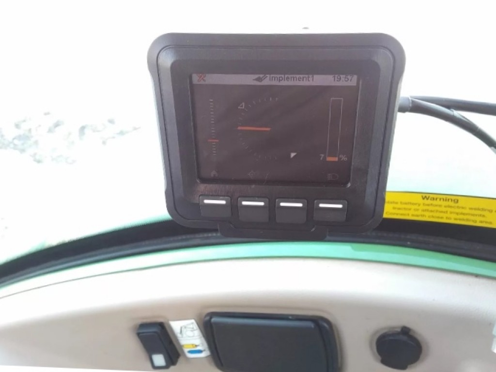 new Quicke Q-Compaion kit, load weighing, implement position monitor, maintenance reminder, diagnostics, data transfer via blue Bluetooth, 2 position sensors