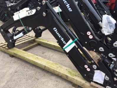 new Quicke X5s loader boom, Euro carriage, Third service