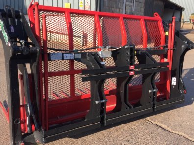 new Albutt B809PP push off buckrake, 9ft wide, 16 tines with 2 sets of side tines, complete with 3 point linkage mounted hooks