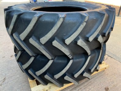 2x 20.8/38 + 2x 16.9/28 Mitas tyres 75%
