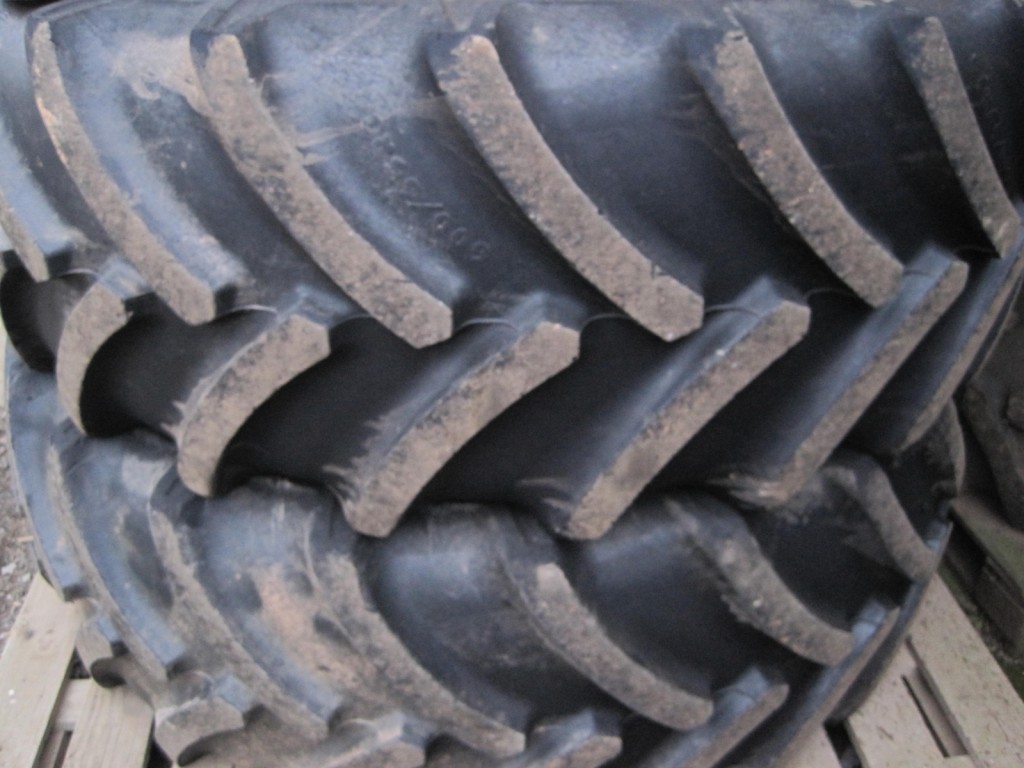 600/65/38 + 480/65/28 Goodyear tyres 50%