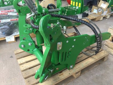 Degenhart front linkage to removed from 2015 JD 6155 tractor., very little use