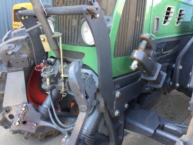 MX loader brackets and deluxe hose kit, to fit Fendt 700 series pre SCR tractors (2004-2012)