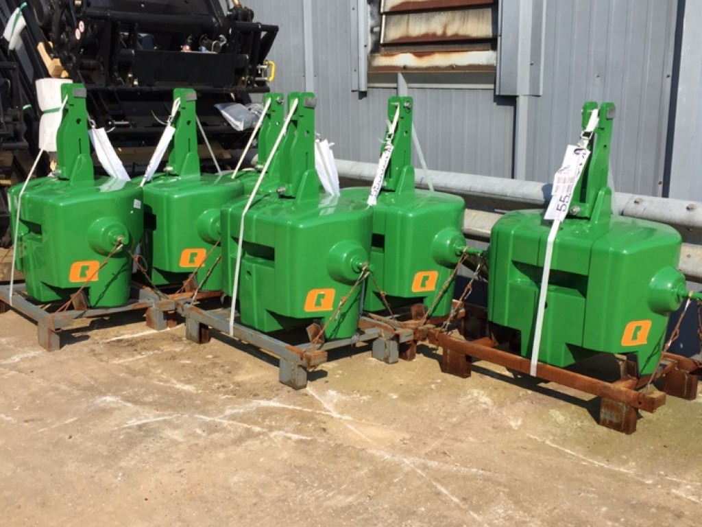 new Quicke 900kg weight block, three point linkage mounted, compatible with 600kg extension, finished in John Deere green