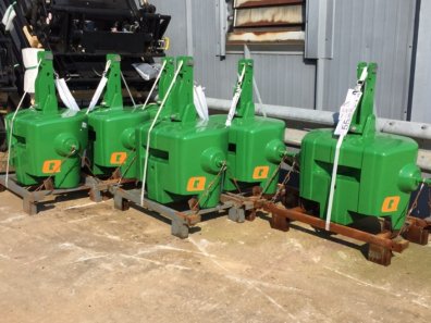 new Quicke 900kg weight block, three point linkage mounted, compatible with 600kg extension, finished in John Deere green