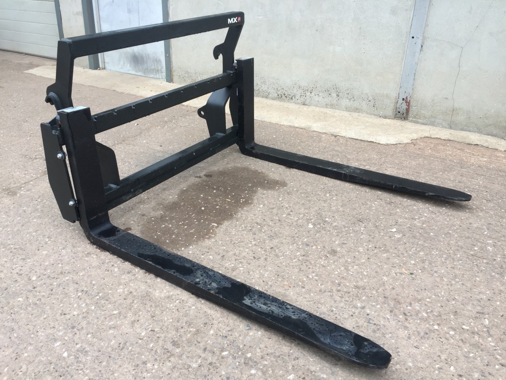 MX TR2500 pallet tines, new, 2500kg, Euro hooks