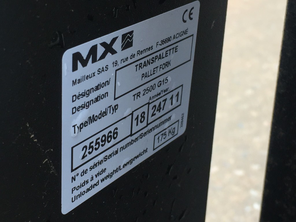 MX TR2500 pallet tines, new, 2500kg, Euro hooks