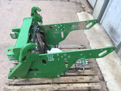 Laforge front linkage, 3.5 ton lift, very little use, removed from 3500hr John Deere 6930