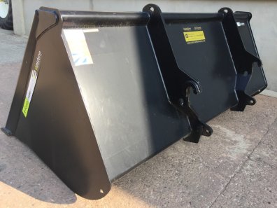 Cherry Products BK15-76D bucket, as new, 7ft 6 wide, Euro hooks, complete with bolt on cutting edge, this bucket will hold approximately 800kg of wheat