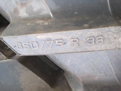 650/75/38 Pirelli tyres