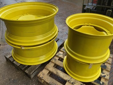 2x 15x38 and 2x 15x24 John Deere wheels