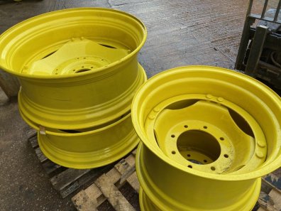 2x 15x38 and 2x 15x24 John Deere wheels