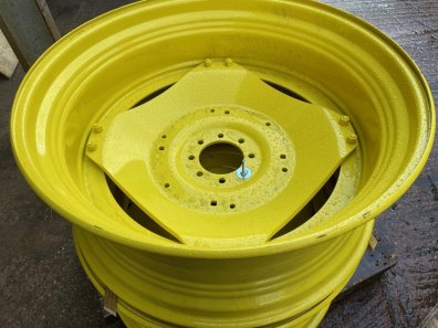 2x 15x38 and 2x 15x24 John Deere wheels