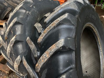 2x 540/65/28 Michelin tyres 25%
