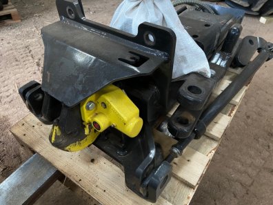 New Holland T7.245 pickup hitch