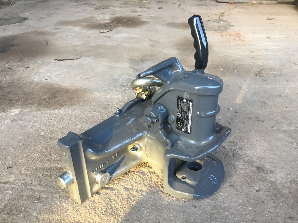 Sauermann continental jaw hitch, NEW, automatic locking, height adjustable, To fit Fendt and Massey Ferguson tractors with Dyna VT transmission