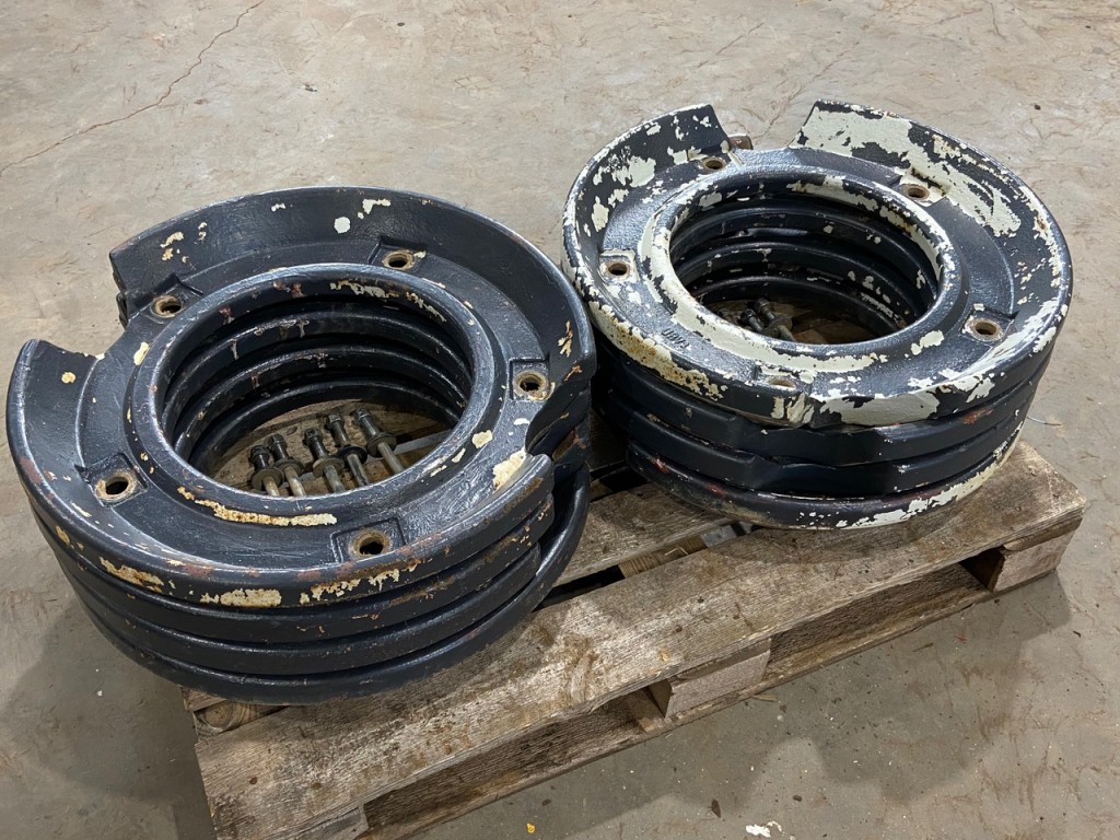 Valtra 80kg wheel weight
