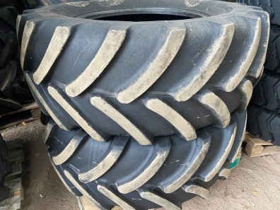 2x 650/65/42 + 2x 540/65/30 Firestone tyres 50-60%