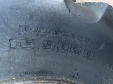 2x 16.9/28 Goodyear Super Traction Radial tyres 40%