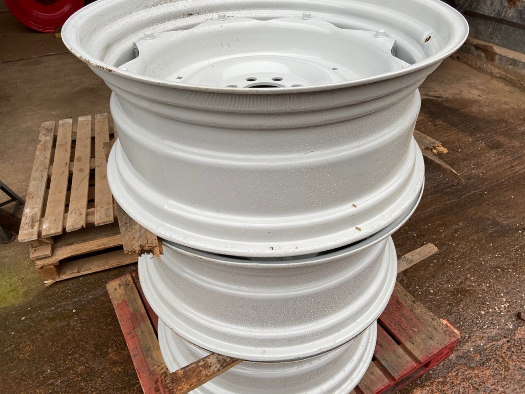 3x Ford 14/34 rear wheels, recently shot blasted and power coated in Ford Tractor Grey, all in very good condition