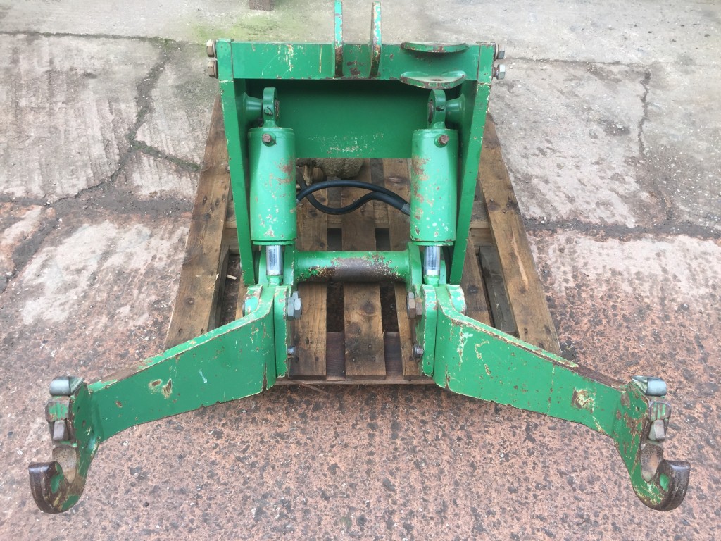Zuidberg front linkage, used, to fit 7000/7010 series John deere tractor