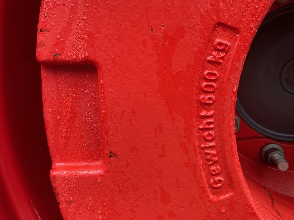 2x Fendt 600kg rear wheel weights