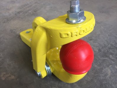 Dromone K80 ball hitch, new, will fit John Deere tractors