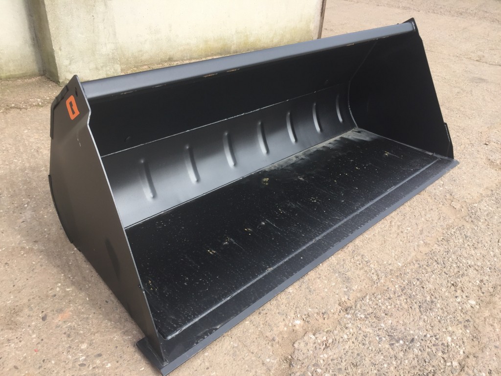 Quicke 215GM bucket, new, 7ft wide, Euro hooks