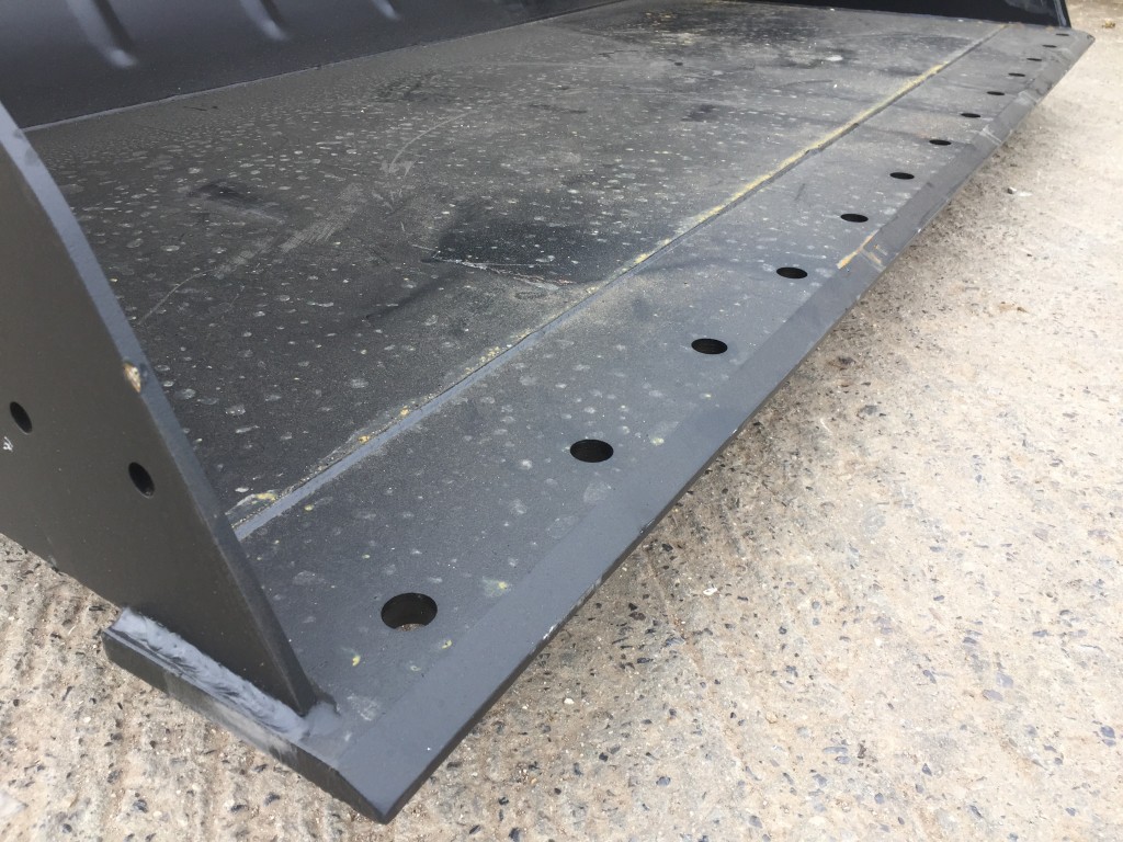 Quicke 200GM+ bucket, new, JCB Q fit bolt on hooks, 6ft 6 wide, optional bolt on cutting edge