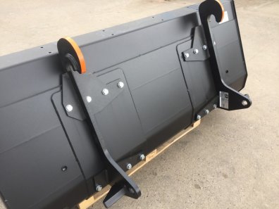 Quicke 200GM+ bucket, new, JCB Q fit bolt on hooks, 6ft 6 wide, optional bolt on cutting edge