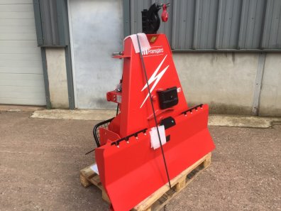 Fransgard V-4021 4 ton timber winch, new, cable drum, locking latch with tension bracket, protective screen, chain and accessories holder, dozer blade with wide towing bar