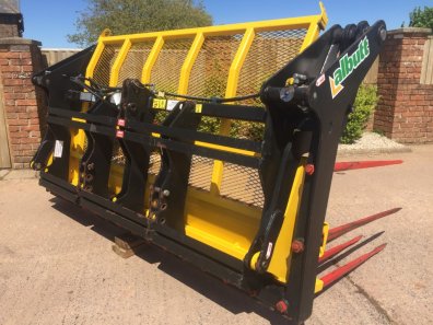 Albutt B809PP buckrake, 2015, 9ft wide, KV tines + 4 side tines, 3 point linkage hooks on bolt on rail system, Very good order, had had very little use